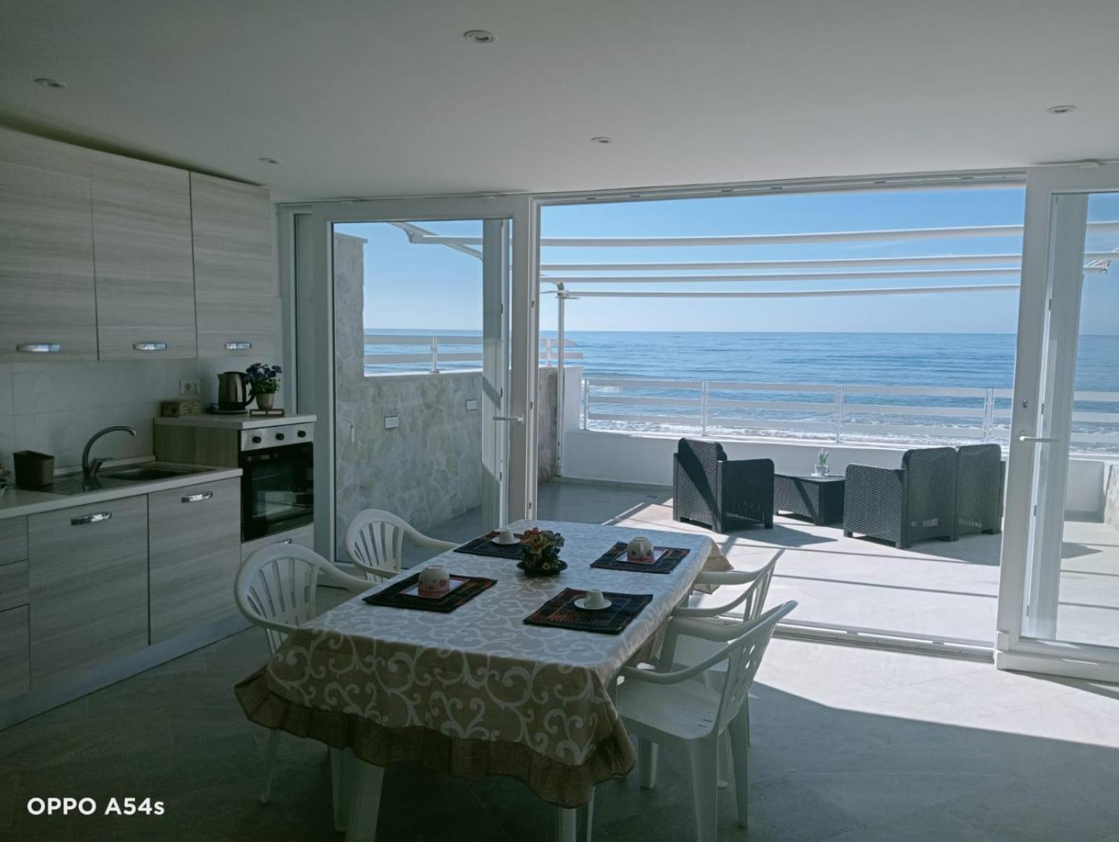Palomera Luxury Apartment Sul Mare Gaeta Luaran gambar