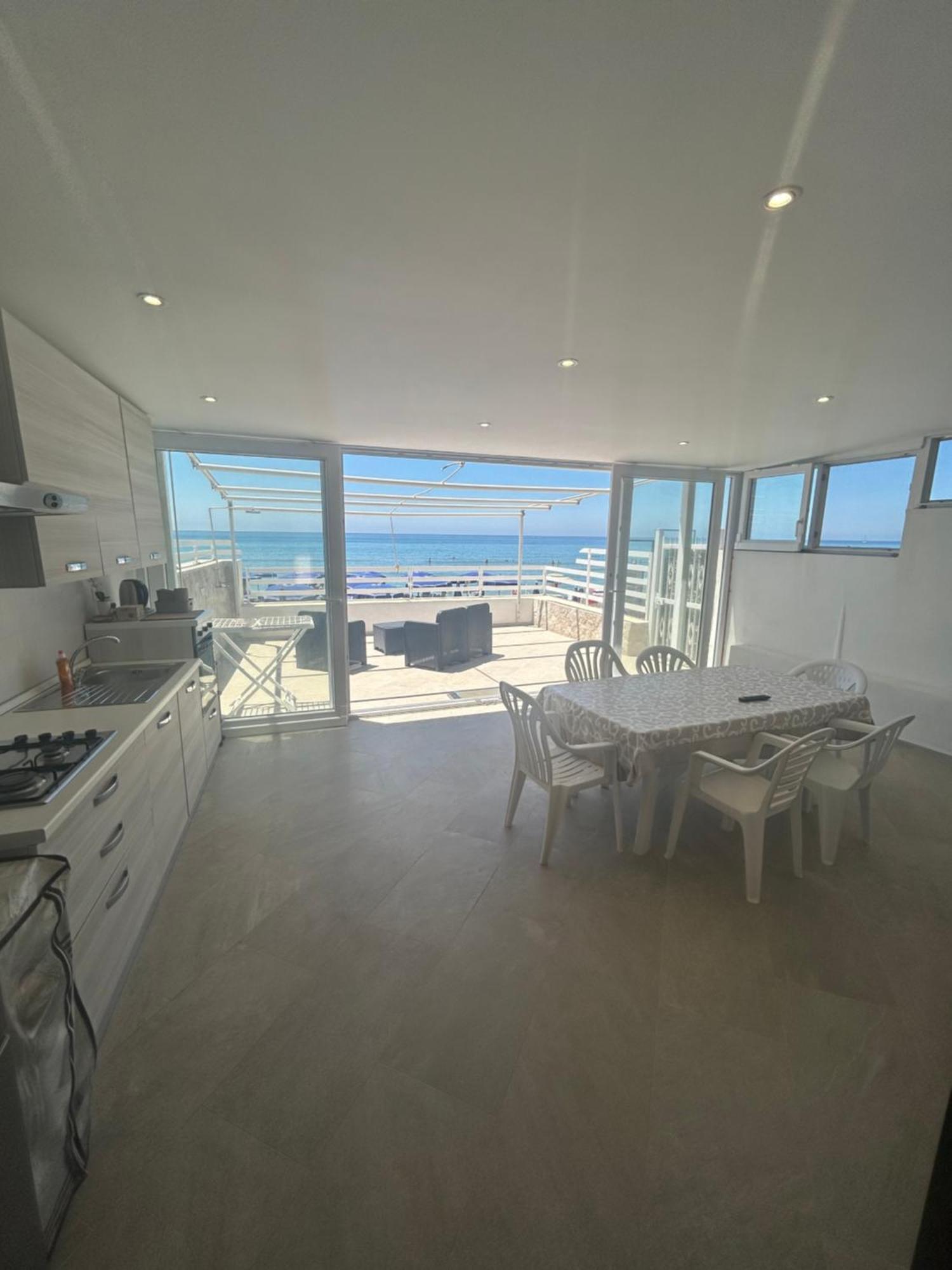 Palomera Luxury Apartment Sul Mare Gaeta Luaran gambar