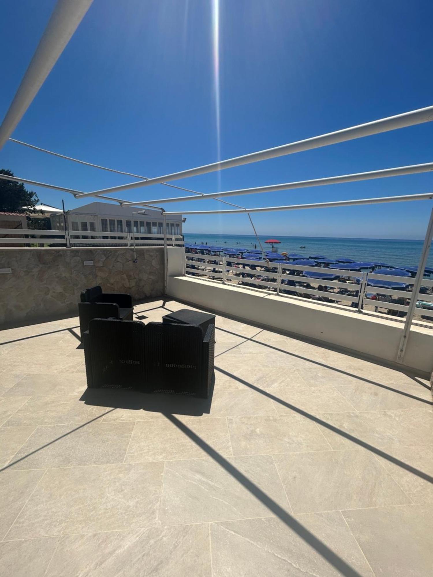 Palomera Luxury Apartment Sul Mare Gaeta Luaran gambar