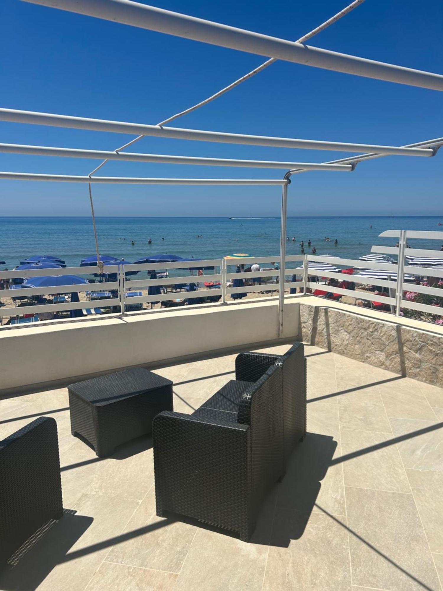 Palomera Luxury Apartment Sul Mare Gaeta Luaran gambar