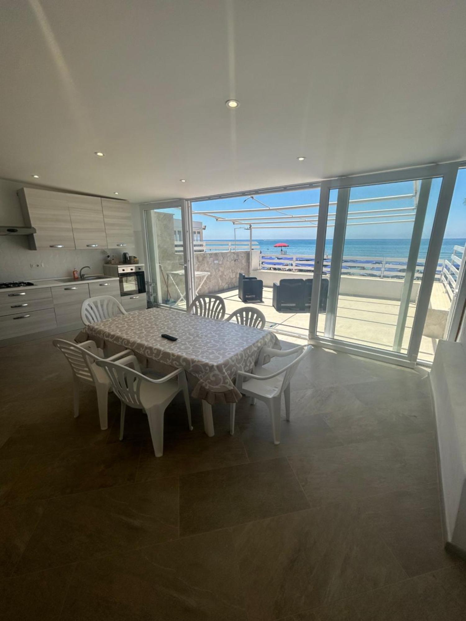 Palomera Luxury Apartment Sul Mare Gaeta Luaran gambar